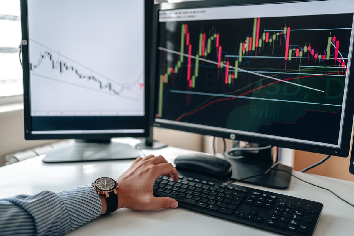Solana 2026: Navigating Memecoin Volatility and Network Maturity