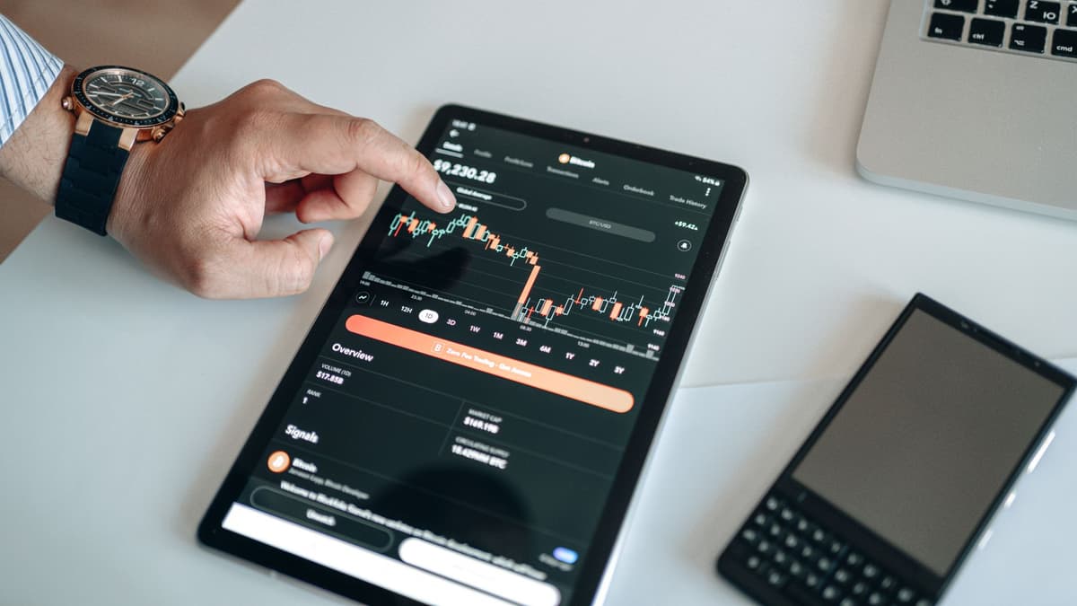 Solana Seeker Review 2026: Evaluating Crypto Hardware for Memecoin Strategy